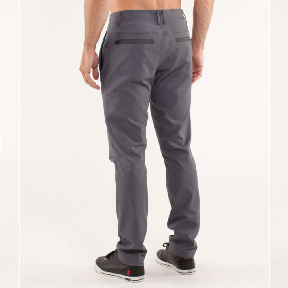 Men’s Lululemon Commuter Pants like new never worn size 32